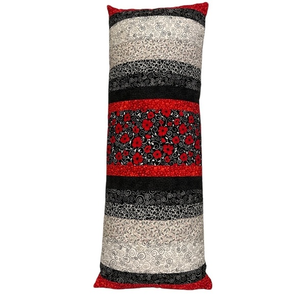 Quilt package includes one-of-kind quilt, bolster, 2 pillows. - Picture 5 of 7